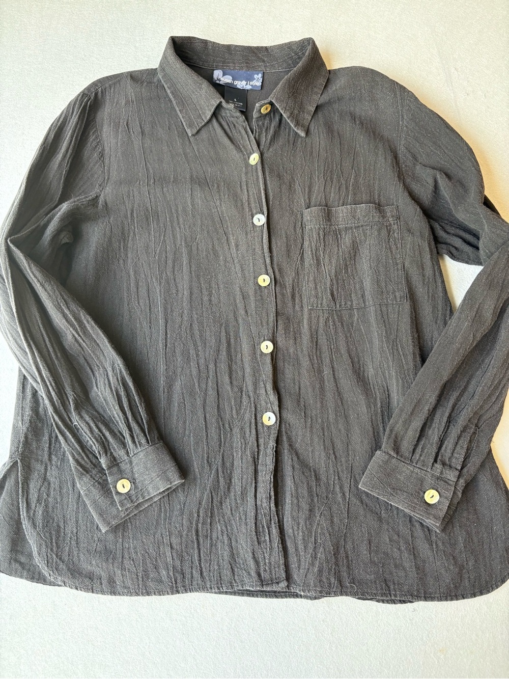 True Vintage Made in USA Susan Graver Women’s textured 100% cotton Button-Down